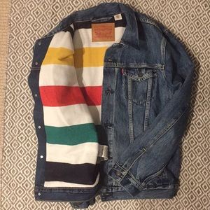 Men’s Levi’s Lined Denim Jacket